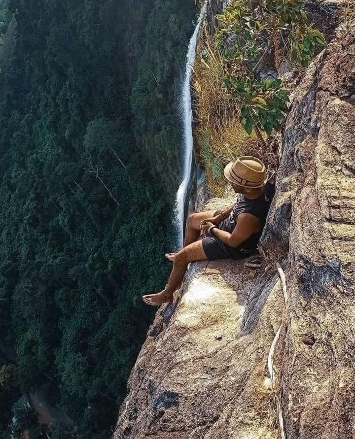 Dinimuthu Rest Inn Wellawaya Buitenkant foto