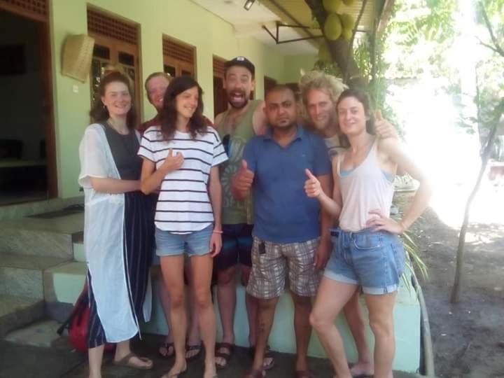 Dinimuthu Rest Inn Wellawaya Buitenkant foto